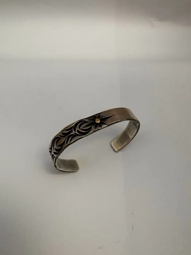 2026年最新】Big Hand バングル・リストバンドの人気アイテム - メルカリ