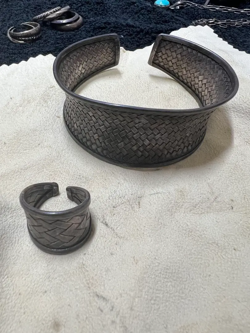 2026年最新】LEd rechwe バングルの人気アイテム - メルカリ