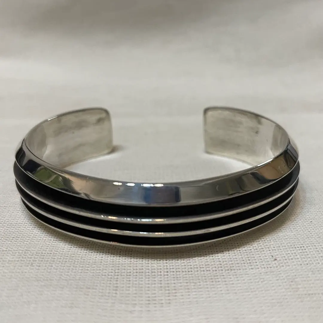 2026年最新】tom hawk バングルの人気アイテム - メルカリ