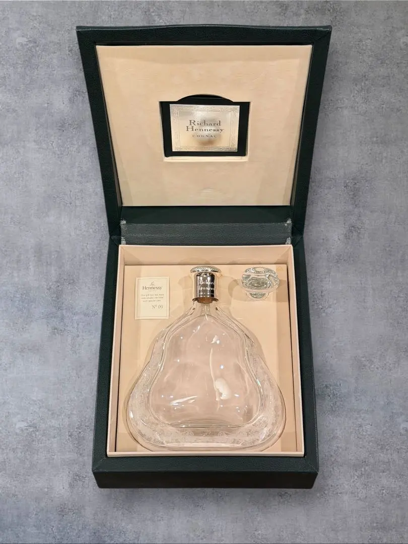 2026年最新】Richard Hennessyの人気アイテム - メルカリ