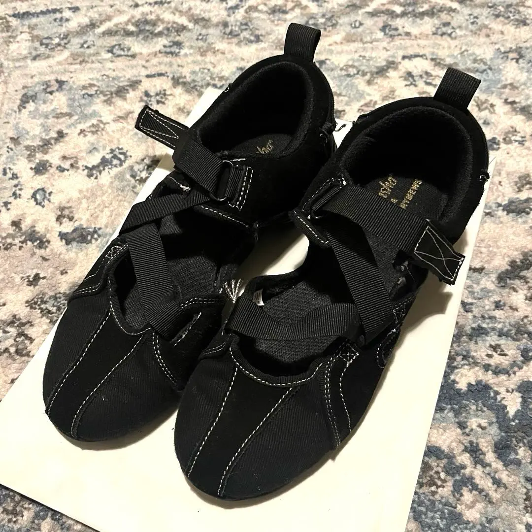 2026年最新】FOUNDRY mews スニーカーの人気アイテム - メルカリ