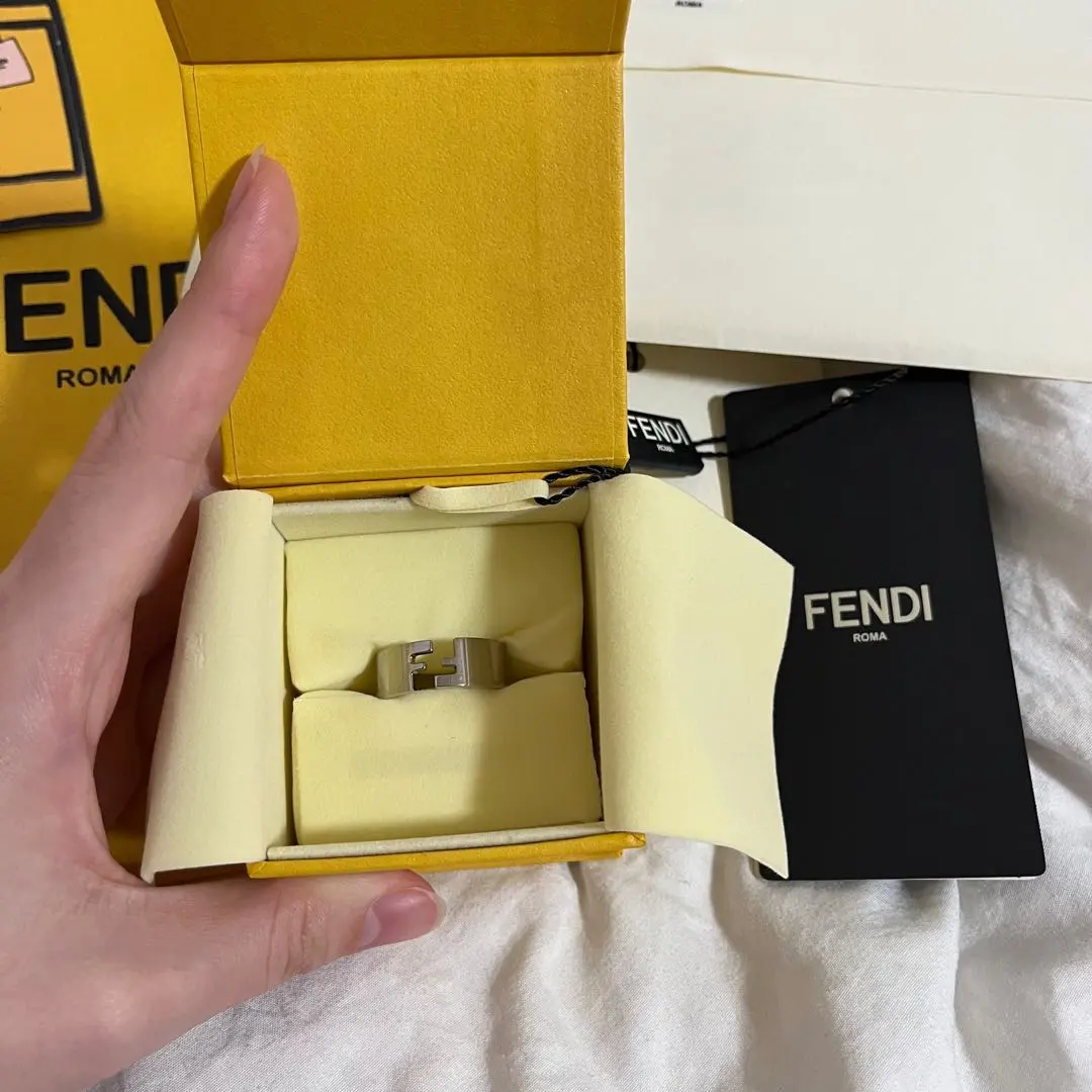 2026年最新】Fendi 付属品：箱 リング・指輪の人気アイテム - メルカリ