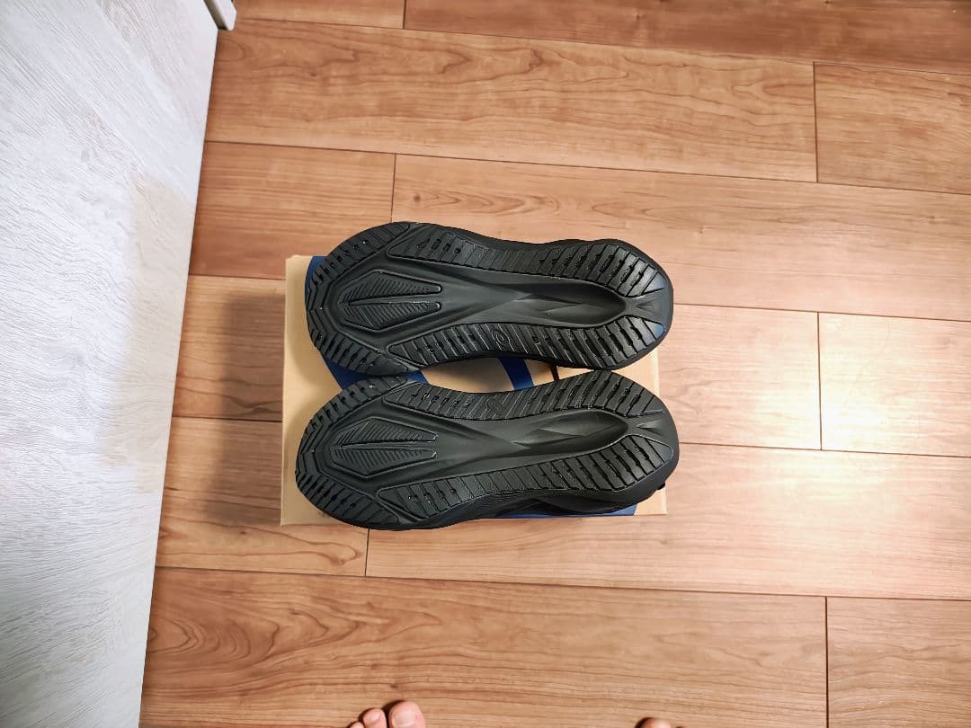 【新品未使用】ASICS NOVABLAST5 26.0cm