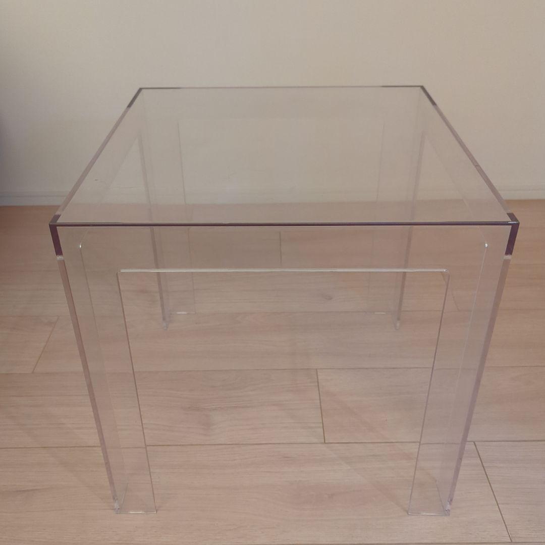 Kartell JOLLY カルテル ジョリー クリスタル サイドテーブル ジョリー｜Kartell｜カルテルオフィシャルサイト｜イタリア製 家具