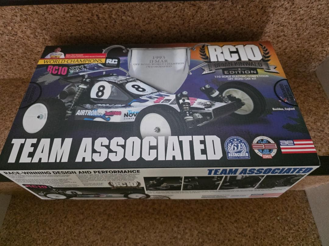 アソシ RC10 BRIAN KINWALD EDITION 新品 Breaking News! Associated RC10 BRIAN KINWALD EDITION! Introducing