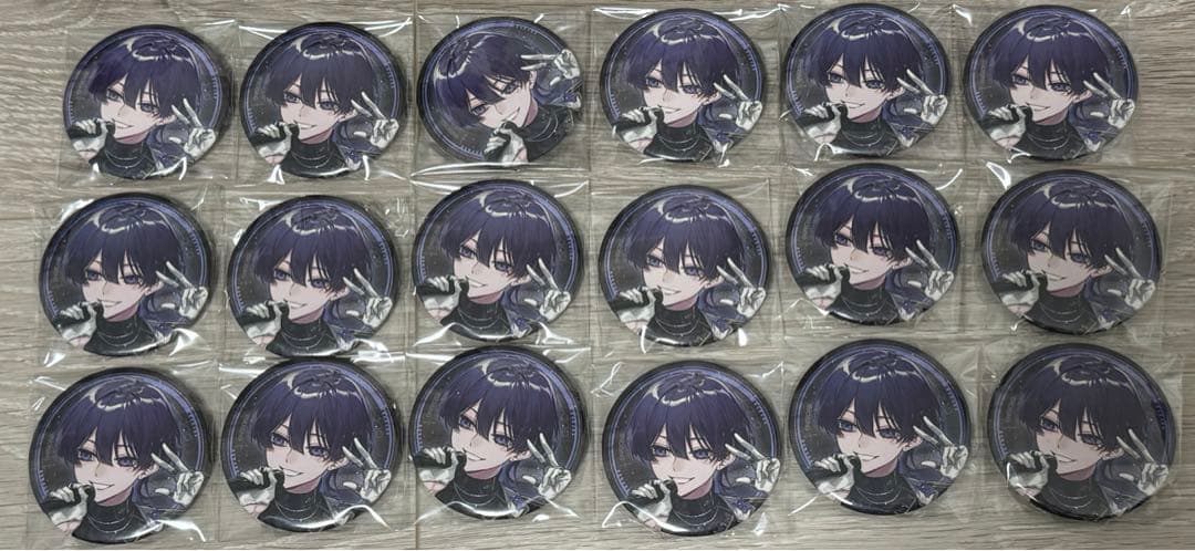 クロノヴァ缶バッジ しの O×C 即購入⭕️お取引のコメント最