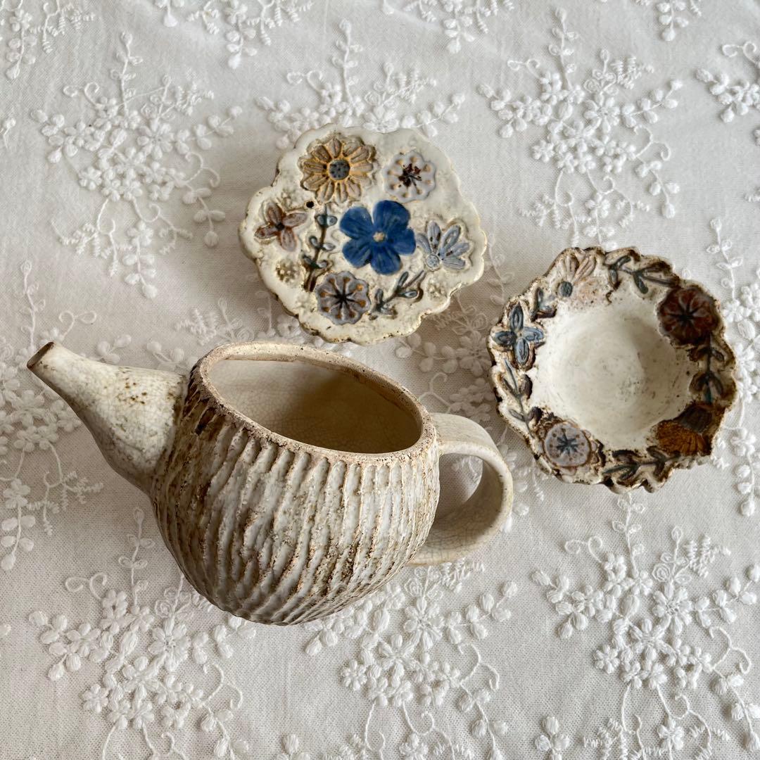 本田あつみさん ティーポット ドイリー 白 本田あつみさん