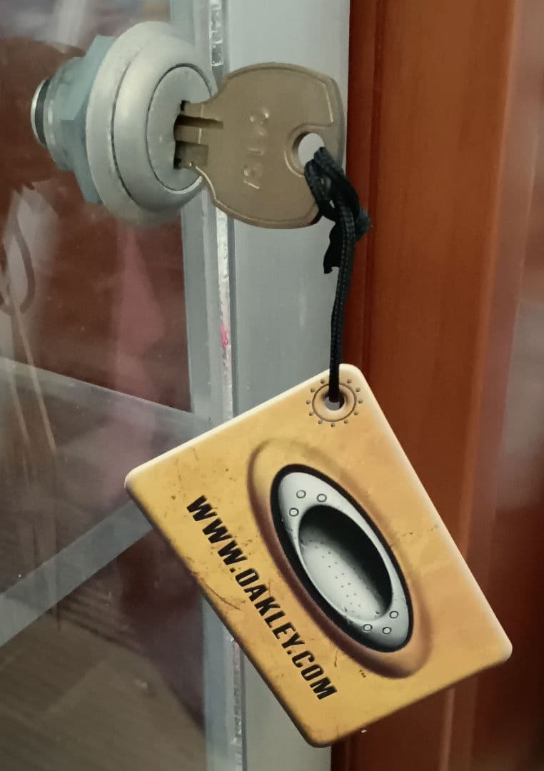 希少】【非売品】Oakley オークリー正規ディーラーディスプレイケース