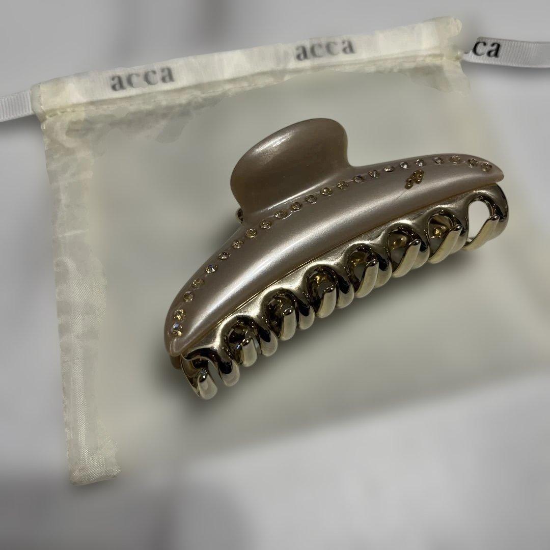 acca ストーン付きヘアクリップ ベージュ L - メルカリ