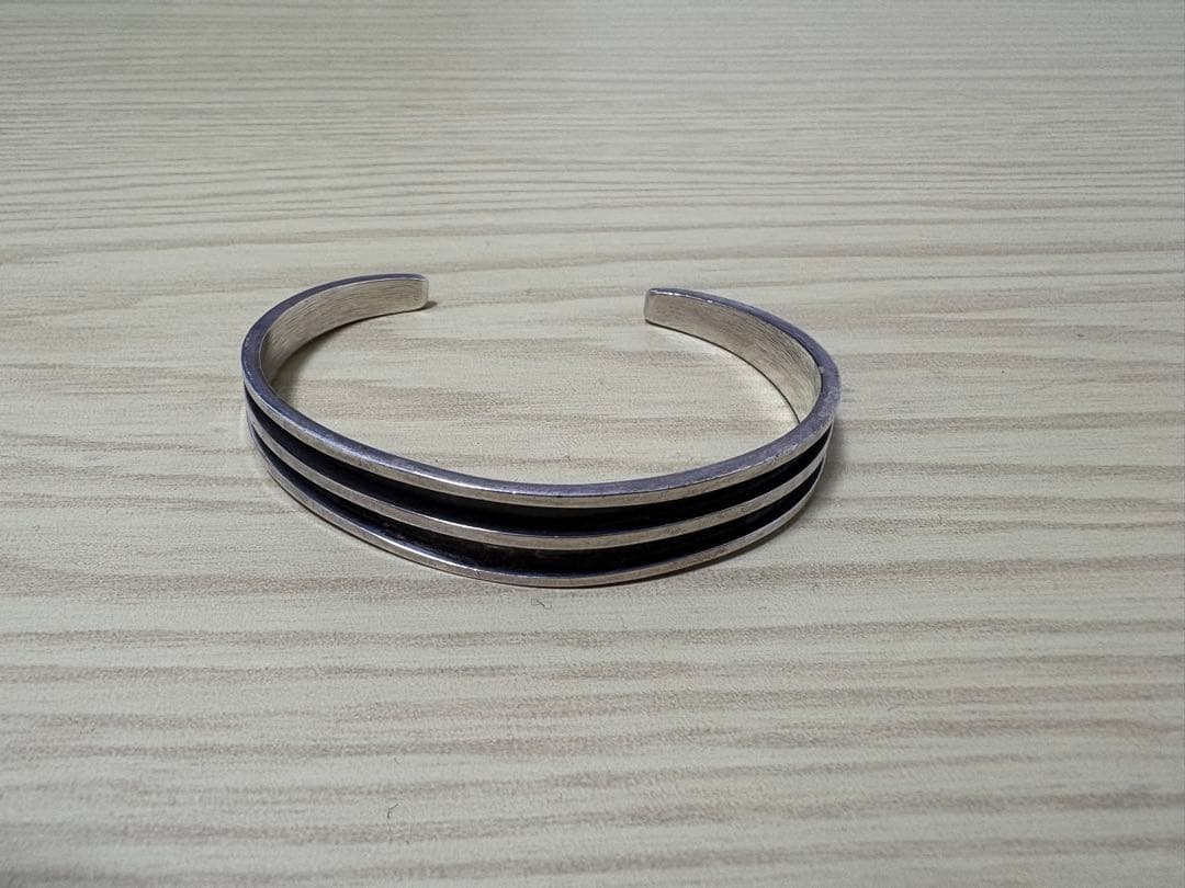 トムホーク　2ラインバングル　インディアンジュエリー インディアン・ジュエリー INDIAN JEWELRY | TOM HAWK トムホーク / 2