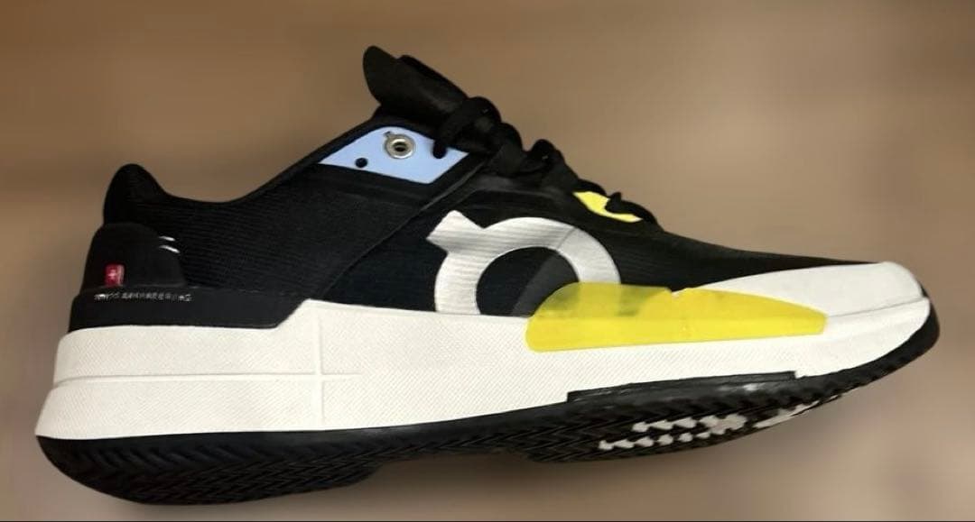 On テニスシューズ 黒/ レモンイエロー　クレーコート　27.5cm 新品