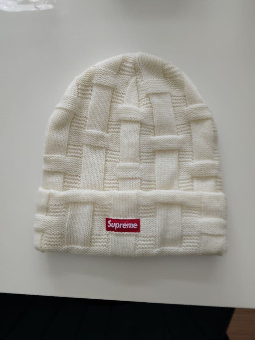 Supreme ホワイト ニット帽 ビーニー　新品 Supreme - SUPREME シュプリーム 18AW Classic Script Beanie