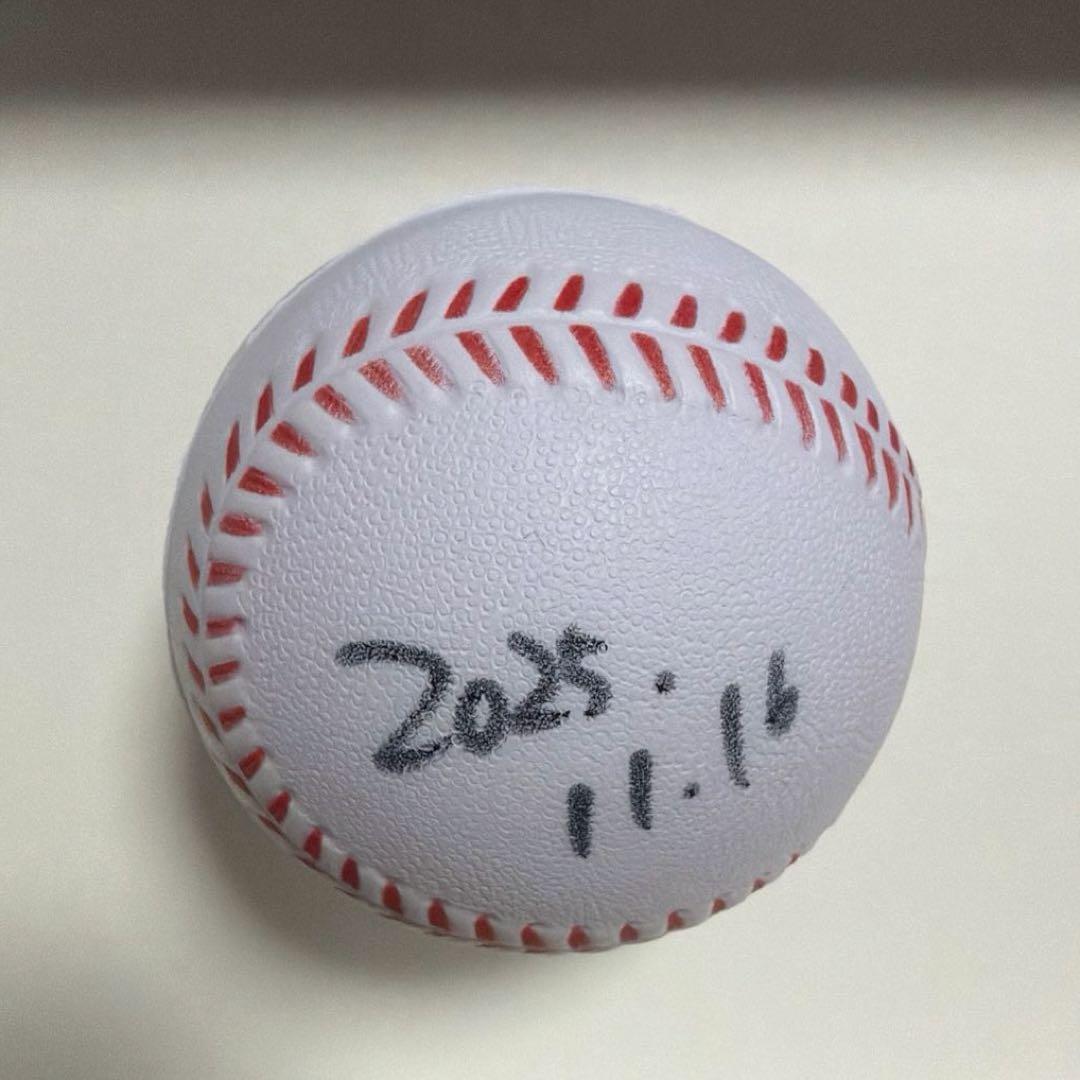 FRUITS ZIPPER 月足天音 サインボール - メルカリ