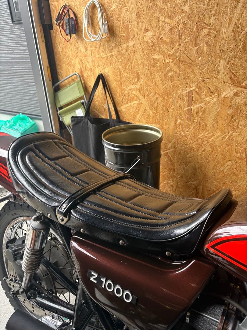 バナナシート Z1 Z2 KZ1000 KZ900 KZ1000ltd黒レザー - メルカリ