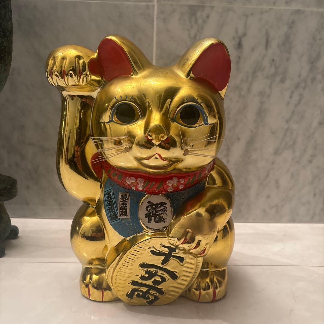 セブンスター様 ヴィンテージ手描きの瞳やまつ毛,前掛けが美しく黄金に