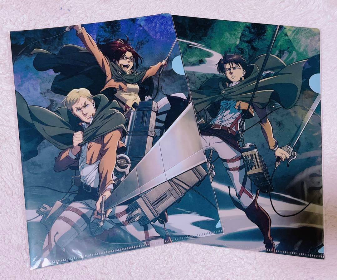 新品 進撃の巨人 リヴァイ エルヴィン ハンジ A4 クリアファイル 2点