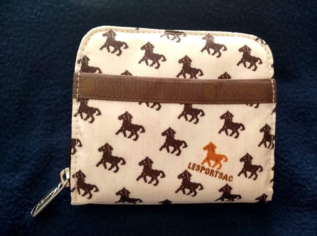 美品 LeSportsac ホースパレード 財布 - メルカリ