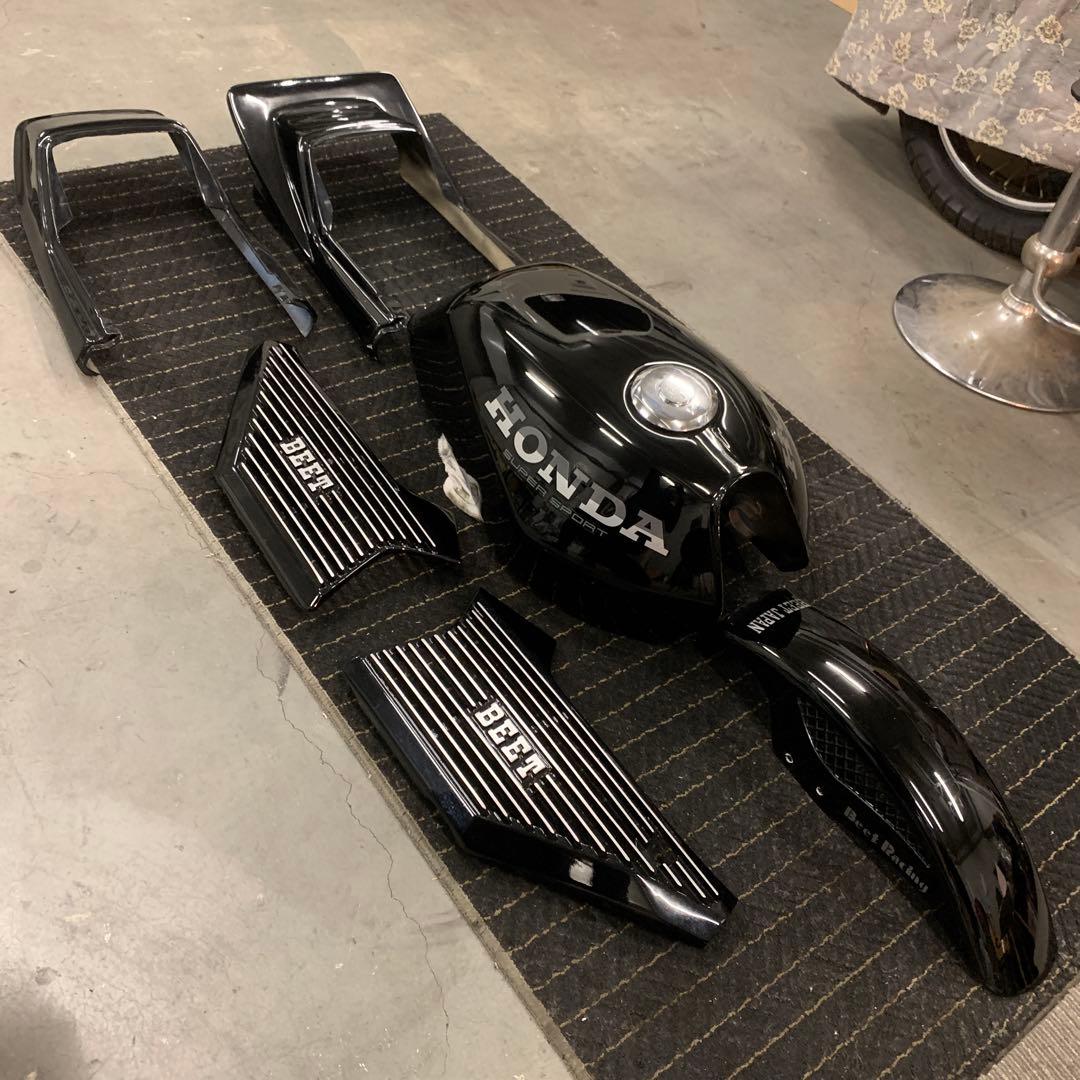 K.NAOCBX400F 500F 外装一式　ソリッド黒　ビート　BEET K.NAO様専用CBX400F 500F 外装一式 ソリッド黒 ビート BEET - メルカリ