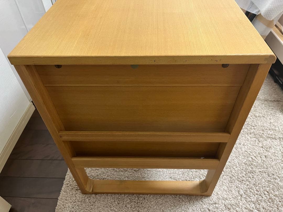 ナチュラルウッドの学習机 ヒカリサンデスク