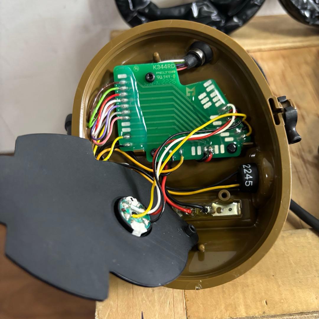 あ*し様 米軍 実物 3M PELTOR COMTAC V ヘッドセット 動作未 - メルカリ