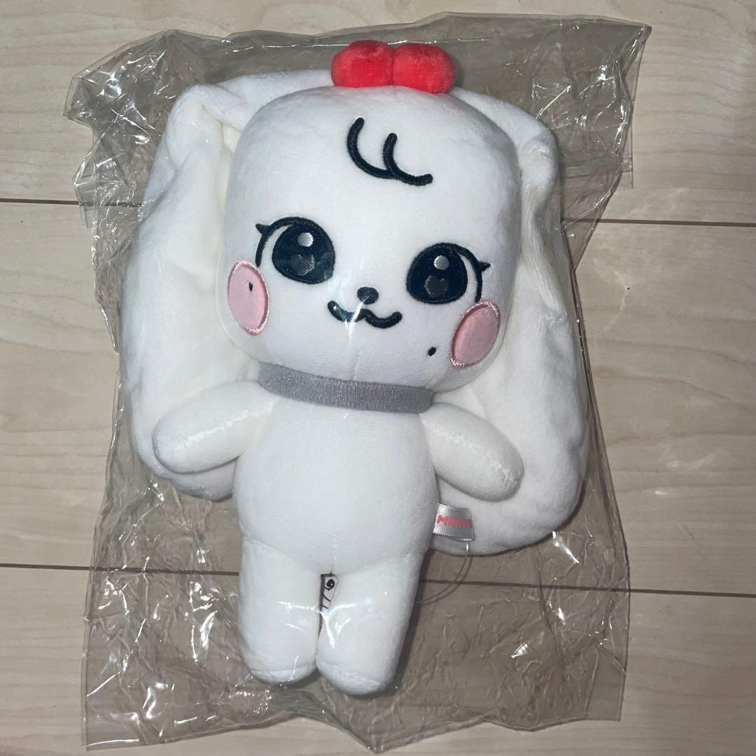 ive minive ウォニョン cherry 20cmぬいぐるみ - メルカリ