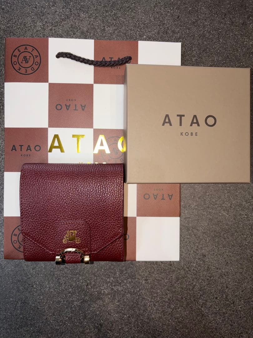 明日まで限定お値下げ‼️ATAO バーガンディ 二つ折り財布 カラーを合わせて統一感UP↑オススメバーガンディ3点セット