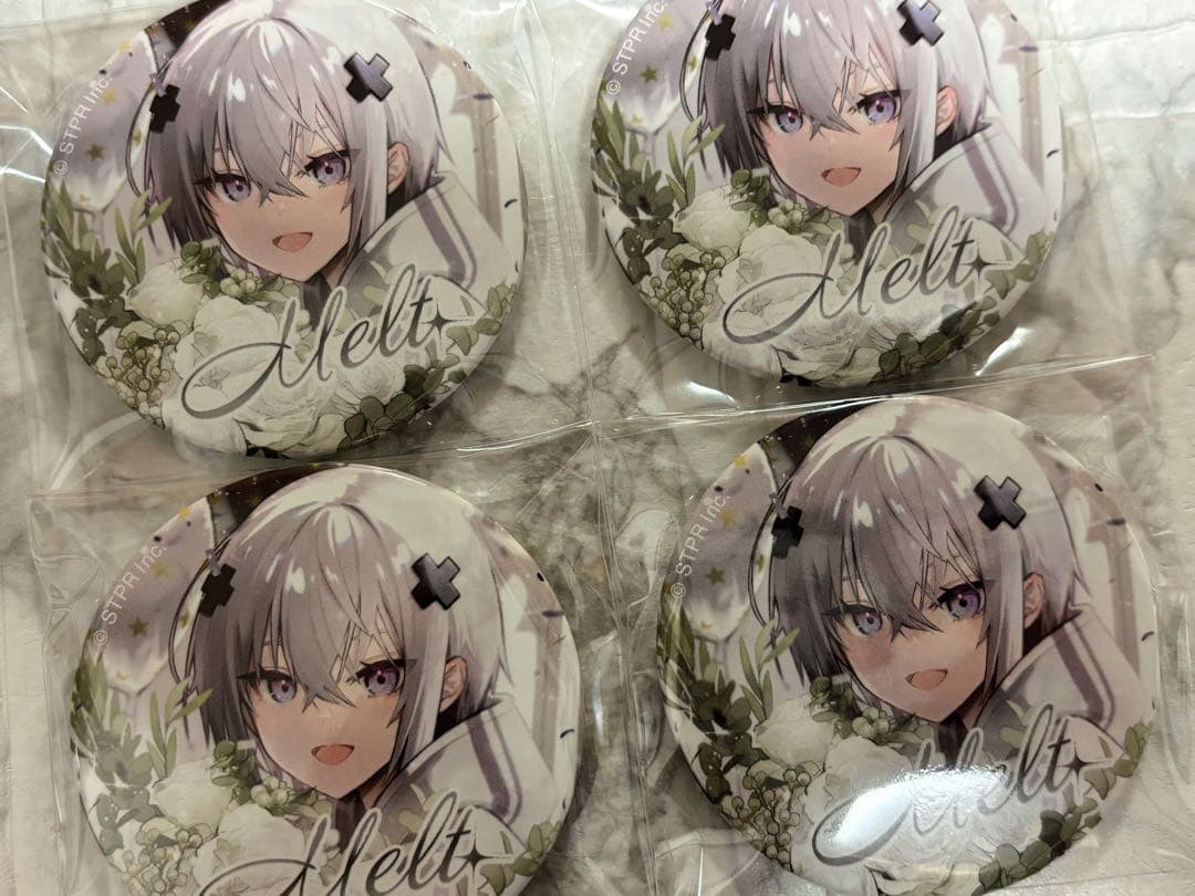 メルト・ダ・テンシくん 2024 Birthday 等身缶バッジ 4個 - メルカリ