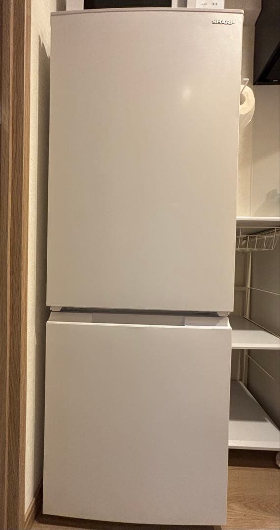 SHARP SJ-D18K-W 179L 冷凍冷蔵庫 シャープ SJ-D18K 冷蔵庫 179L どっちもドア マットホワイト【DD】の