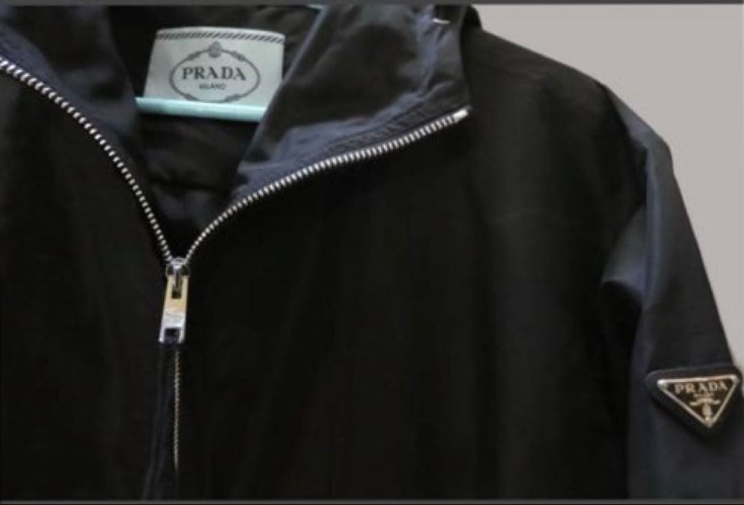 KARINさま専用 新品 未使用 PRADA プラダ ナイロンコート - メルカリ
