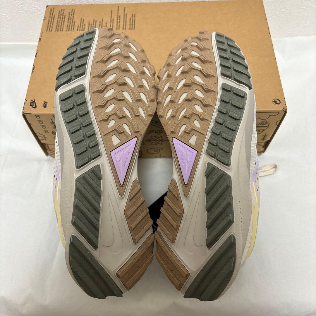 24.5cm 新品 ナイキ ペガサス トレイル 4 FZ5060-095 白