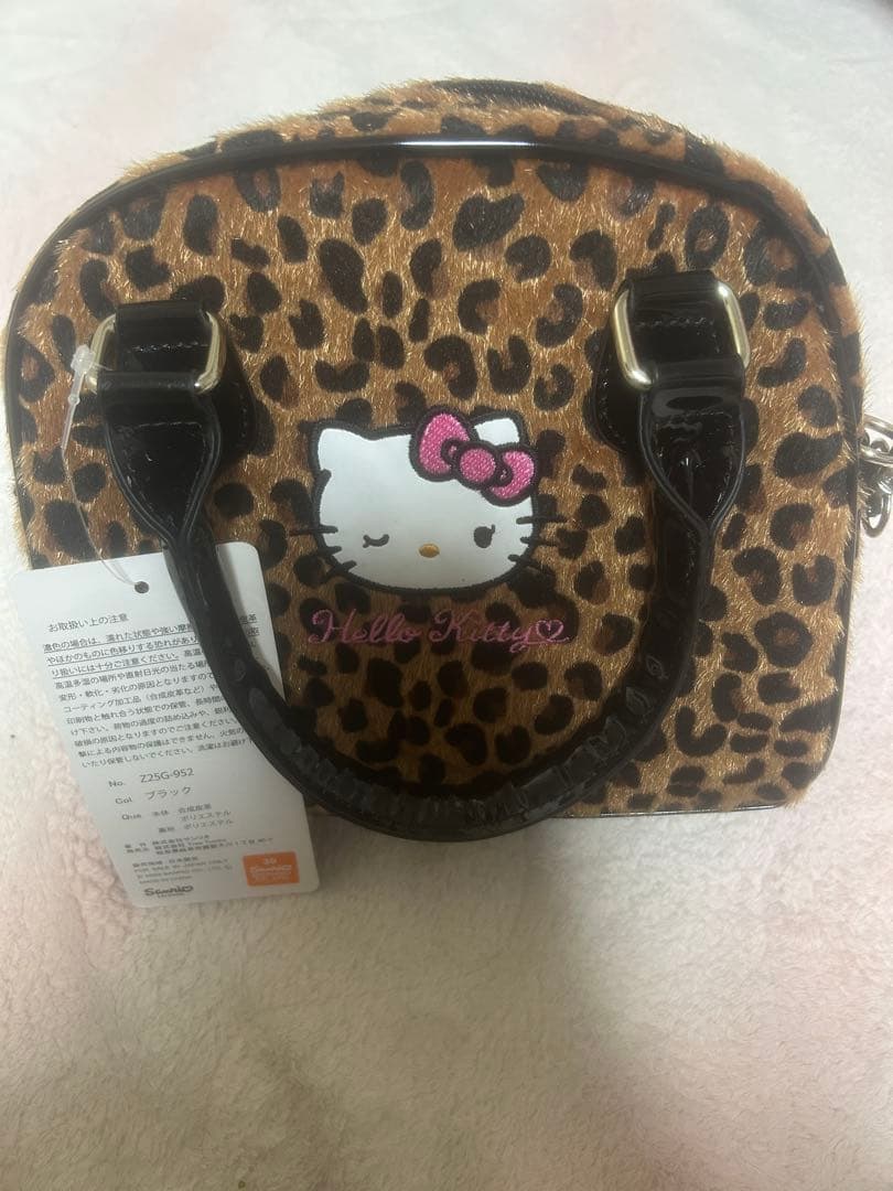 アベイル ハローキティ ヒョウ柄 ボストンバッグ サンリオ - メルカリ