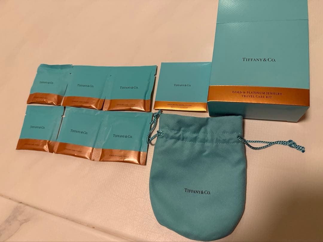 新品未使用 Tiffany ゴールド＆プラチナジュエリー トラベルケアキット