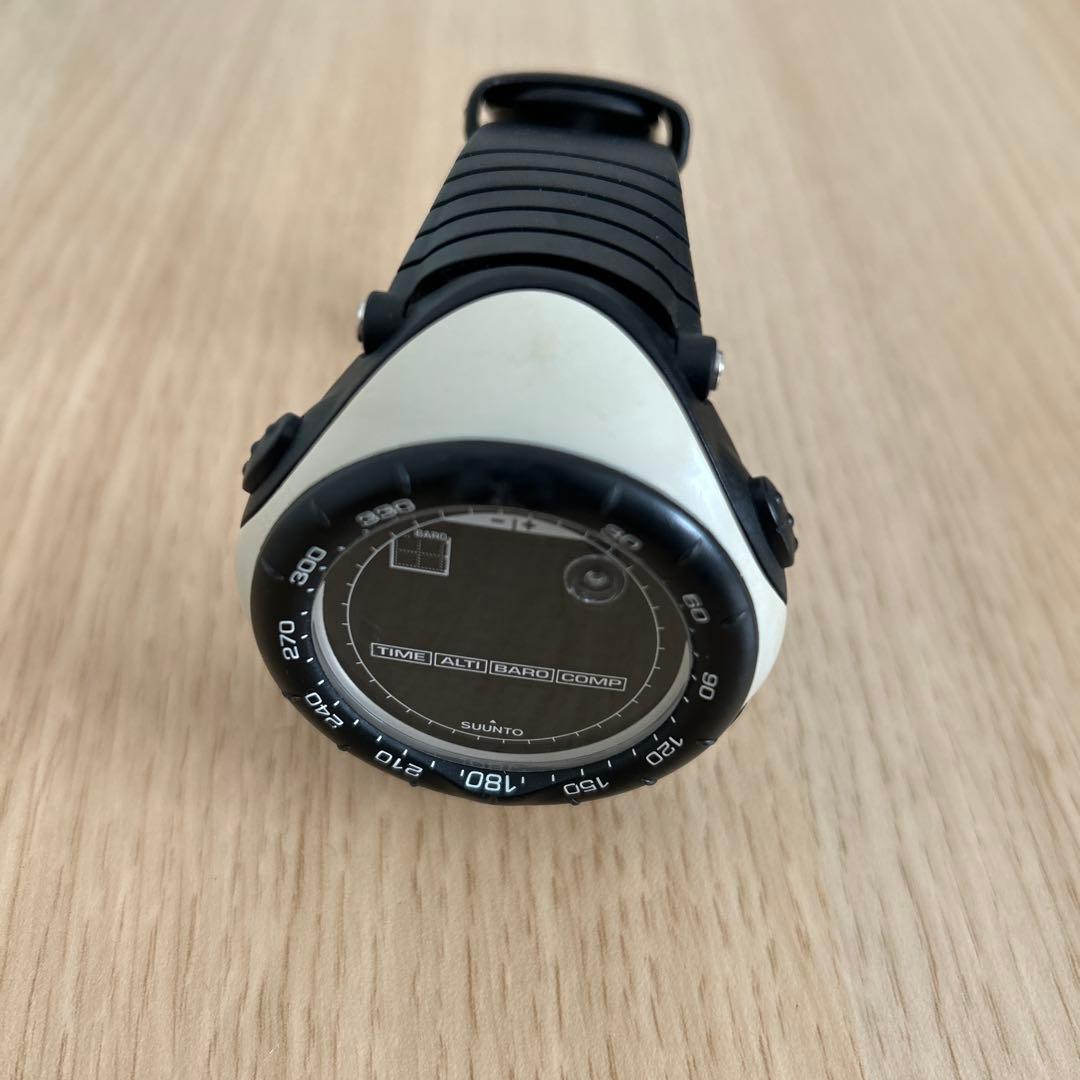 【電池切れ】suunto vector 腕時計　ジャンク品 電池はメルカリで買え！スントヴェクターの電池交換方法解説！ - YouTube