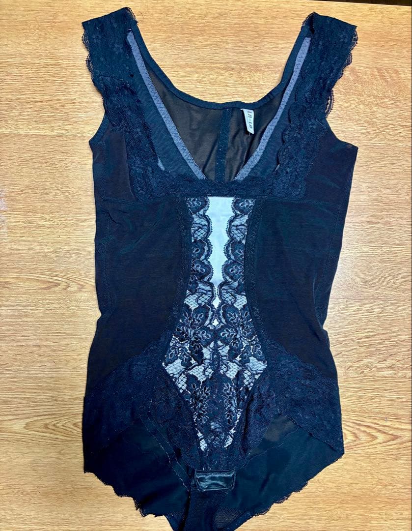 グラントイーワンズ ララドール80L - メルカリ