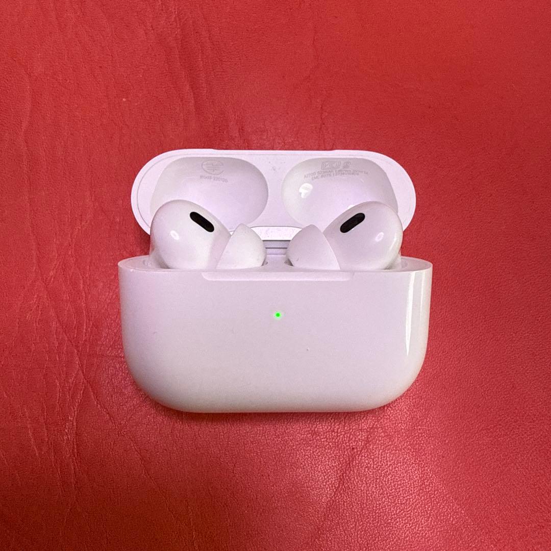 AirPods Pro 第二世代 本体 箱付き ライトニング 完動品 - メルカリ