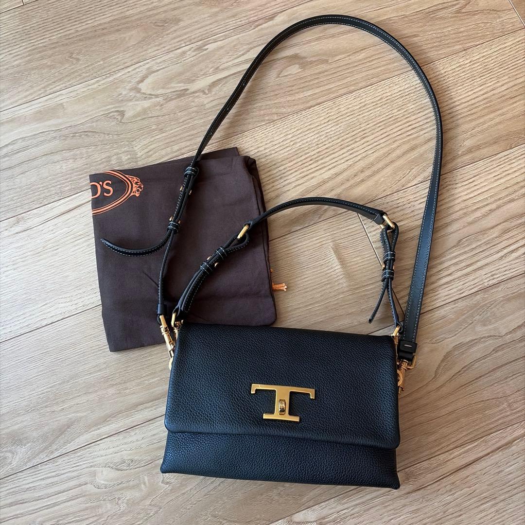 TOD’S トッズ　T タイムレス フラップ バッグ ミニ 本日発売】「トッズ T タイムレス」に待望の新モデルが仲間入り｜実用