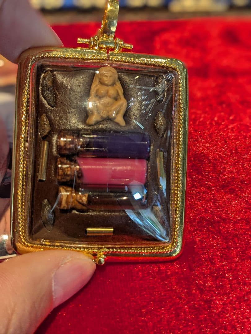 【イケメン…(〃∇〃)】タイのお守りプラクルアン！九尾の狐！高級イケメン！金＆恋