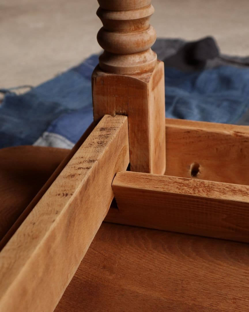 最終お値下げ 大きめサイズのろくろ脚角ちゃぶ台 古道具 古家具 ロー