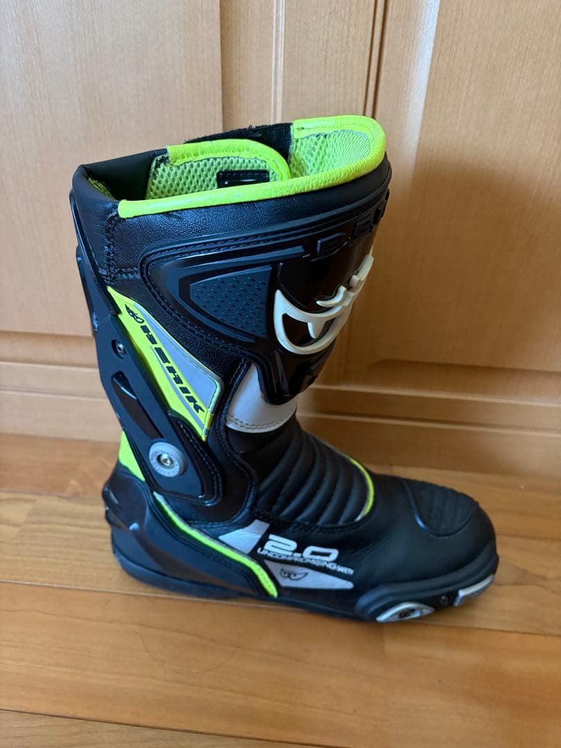 BERIK（ベリック）レーシングブーツ EUR43 - メルカリ
