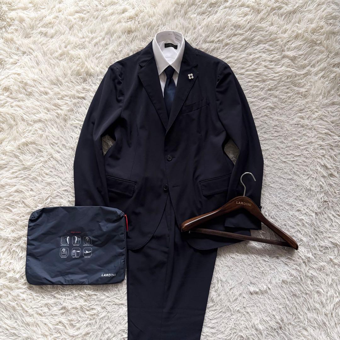 美品 ラルディーニ スーツ セットアップ easy wear ネイビー 52 楽天市場】[送料無料]LARDINI : EASY SUITS / technical fabric A / 全