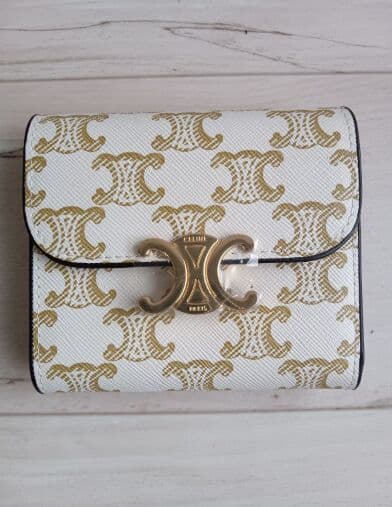 にじさま専用CELINE 三つ折り財布 ホワイト/ブラウン - メルカリ