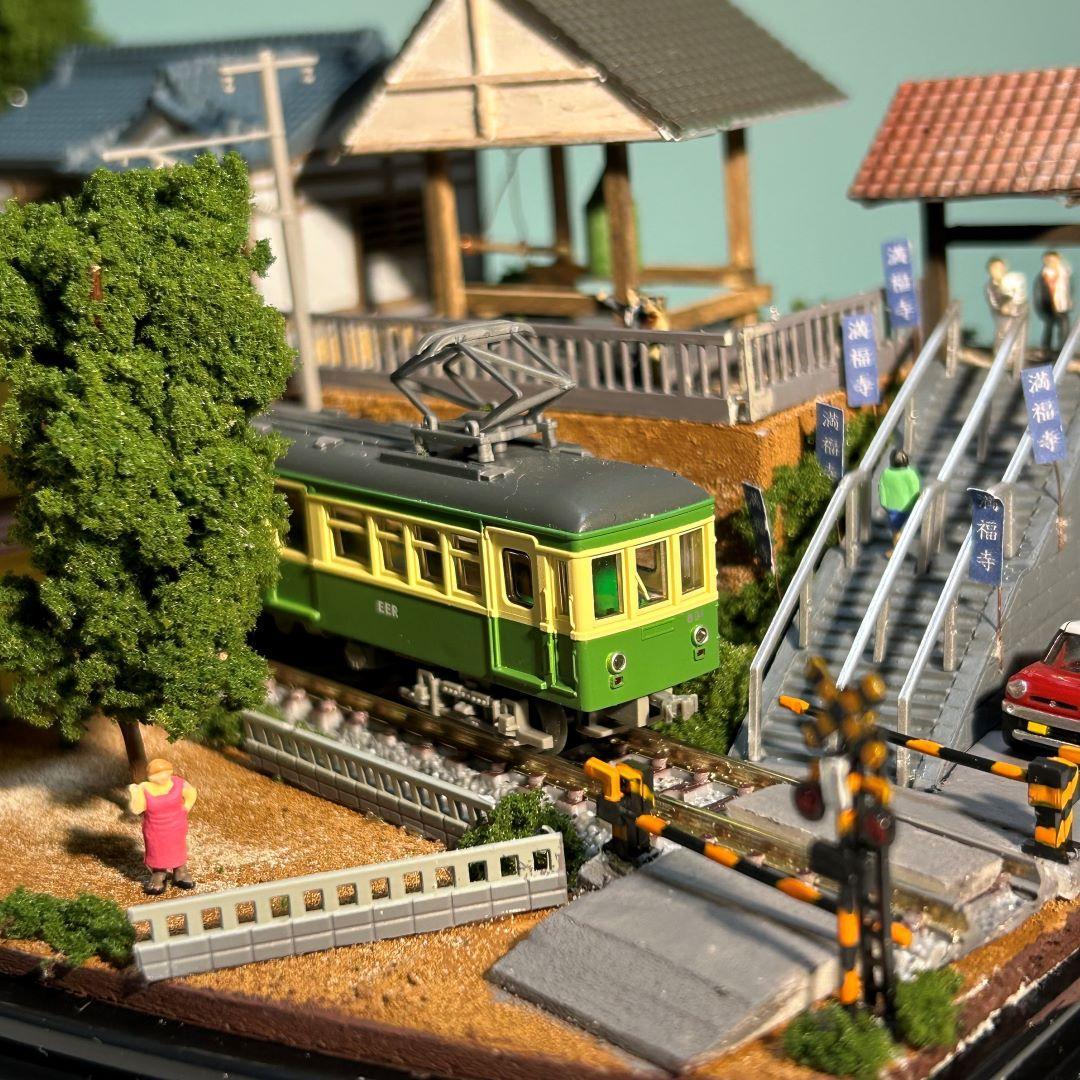 江ノ電 江の島腰越 満福寺と踏み切り 鉄道ジオラマ Nゲージ 展示台