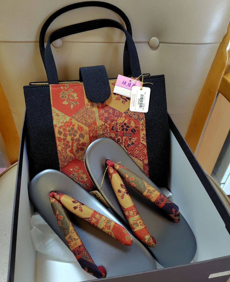 arcoiris★和装バッグとお草履セット　未使用　保管品 草履バッグセット ≪訪問着・振袖用≫ 和装小物 さんび 日本製