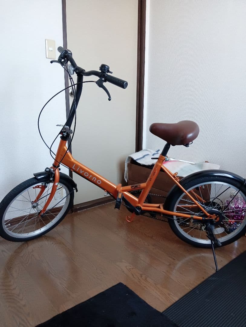 Livorno 20インチ 折りたたみ自転車 オレンジ　ギアチェンあり 構内・災害時用ノーパンク自転車 ハザードランナー TRUSCO 折畳み