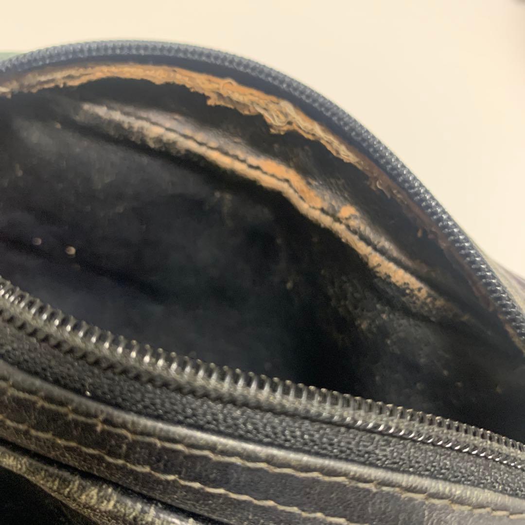 ヴィンテージ 1970年代 Gucci 黒 レザー ショルダーバッグ - メルカリ