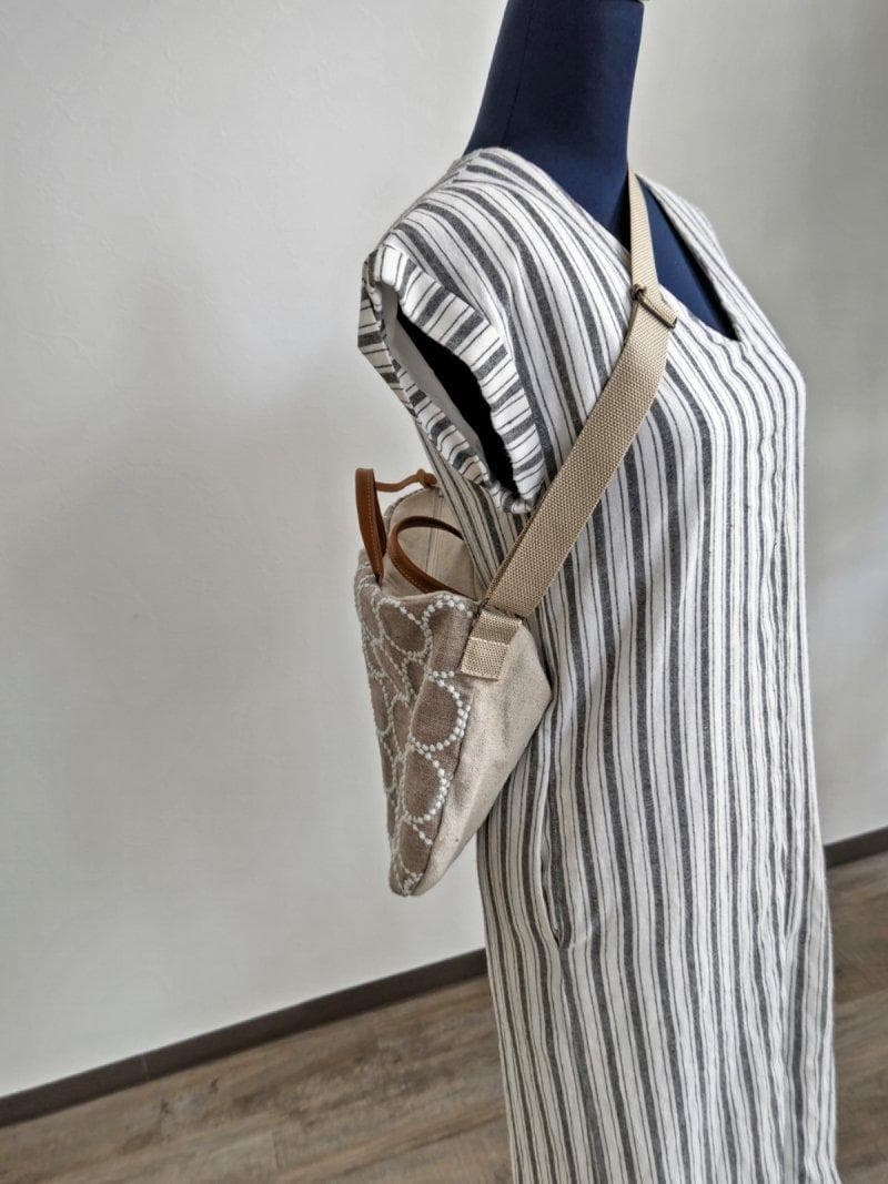 相談用】ミナペルホネン/タンバリンネイビー×白/ラウンドショルダーL