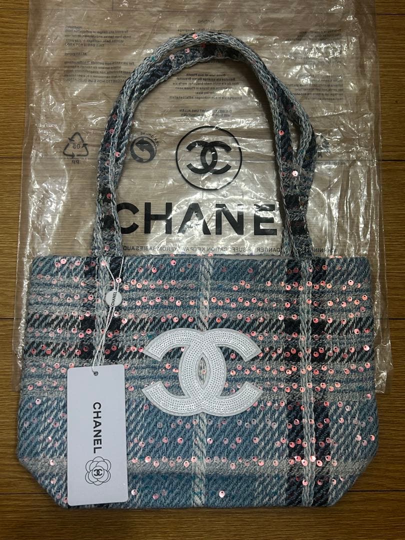 シャネル ブルー系 スパンコールトートバッグ ノベルティー - メルカリ