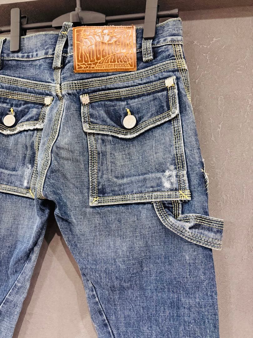 希少】DSQUARED2ディースクエアードペインター風ダメージ加工 デニム38