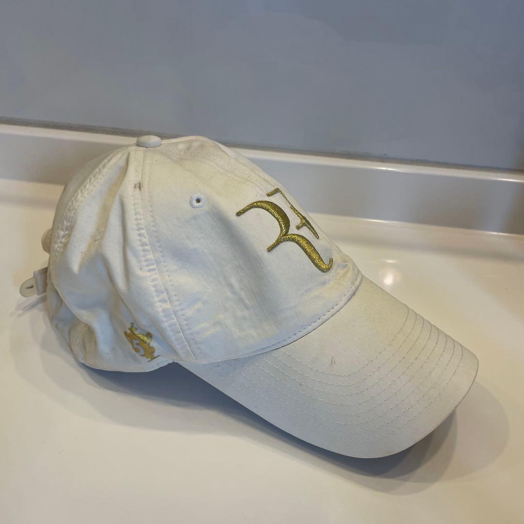 激レア】NIKE RFキャップ ホワイト ゴールド5トロフィー フェデラー