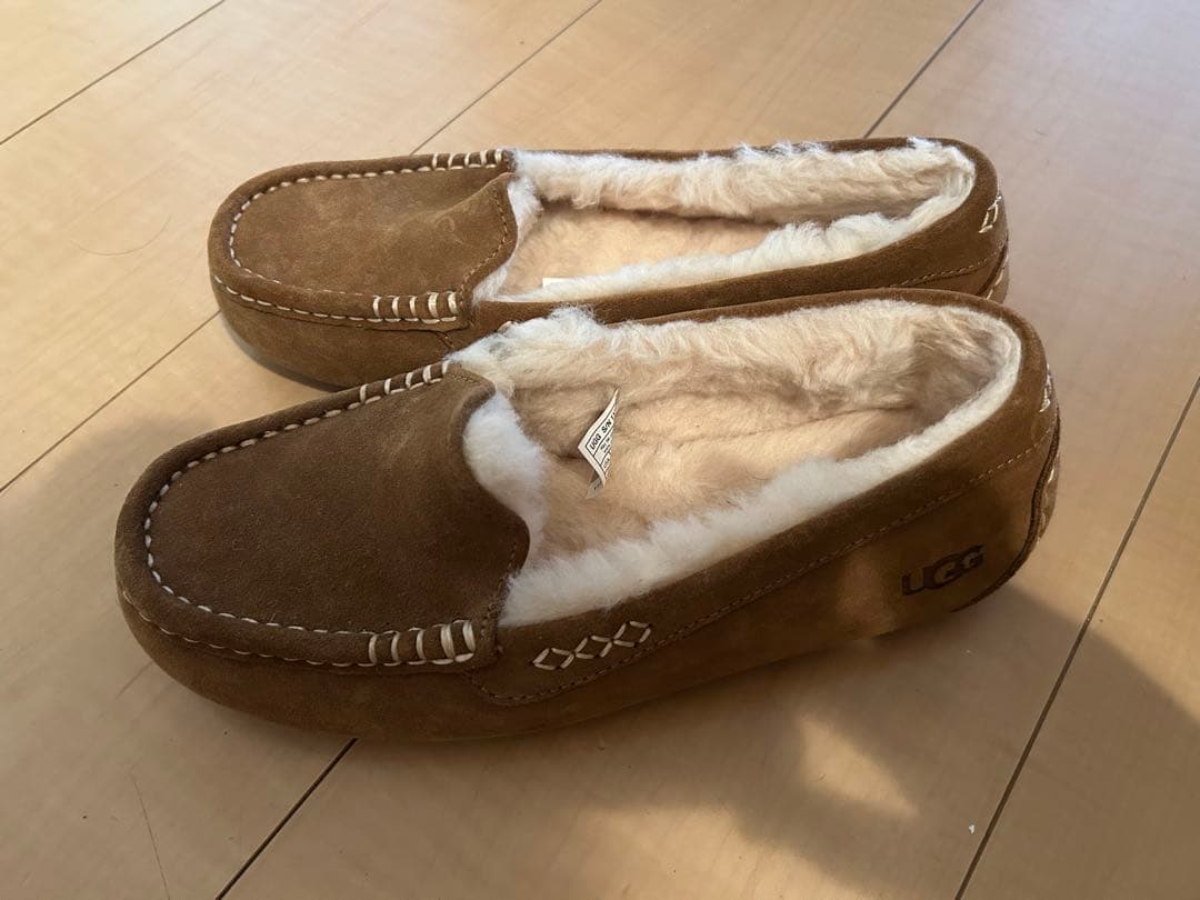 UGG ブラウン モカシン 24cm - メルカリ